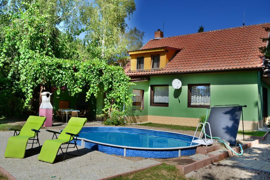 Villa Areal Hradisek à Klobouky u Brna Extérieur photo
