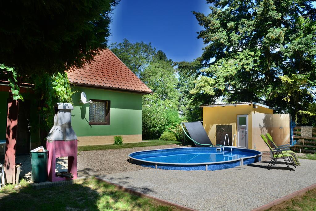 Villa Areal Hradisek à Klobouky u Brna Extérieur photo